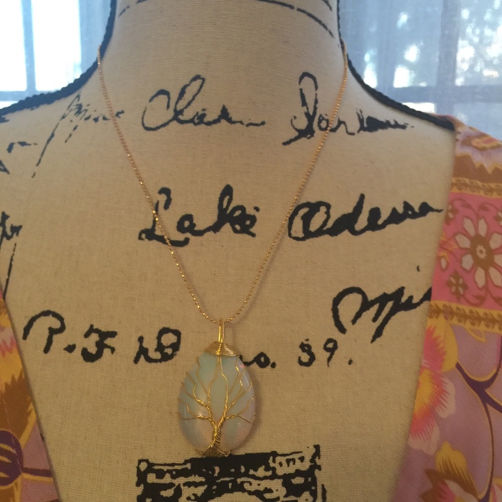 Opal tree of life necklace 🌲✨ - Picture 3 of 3